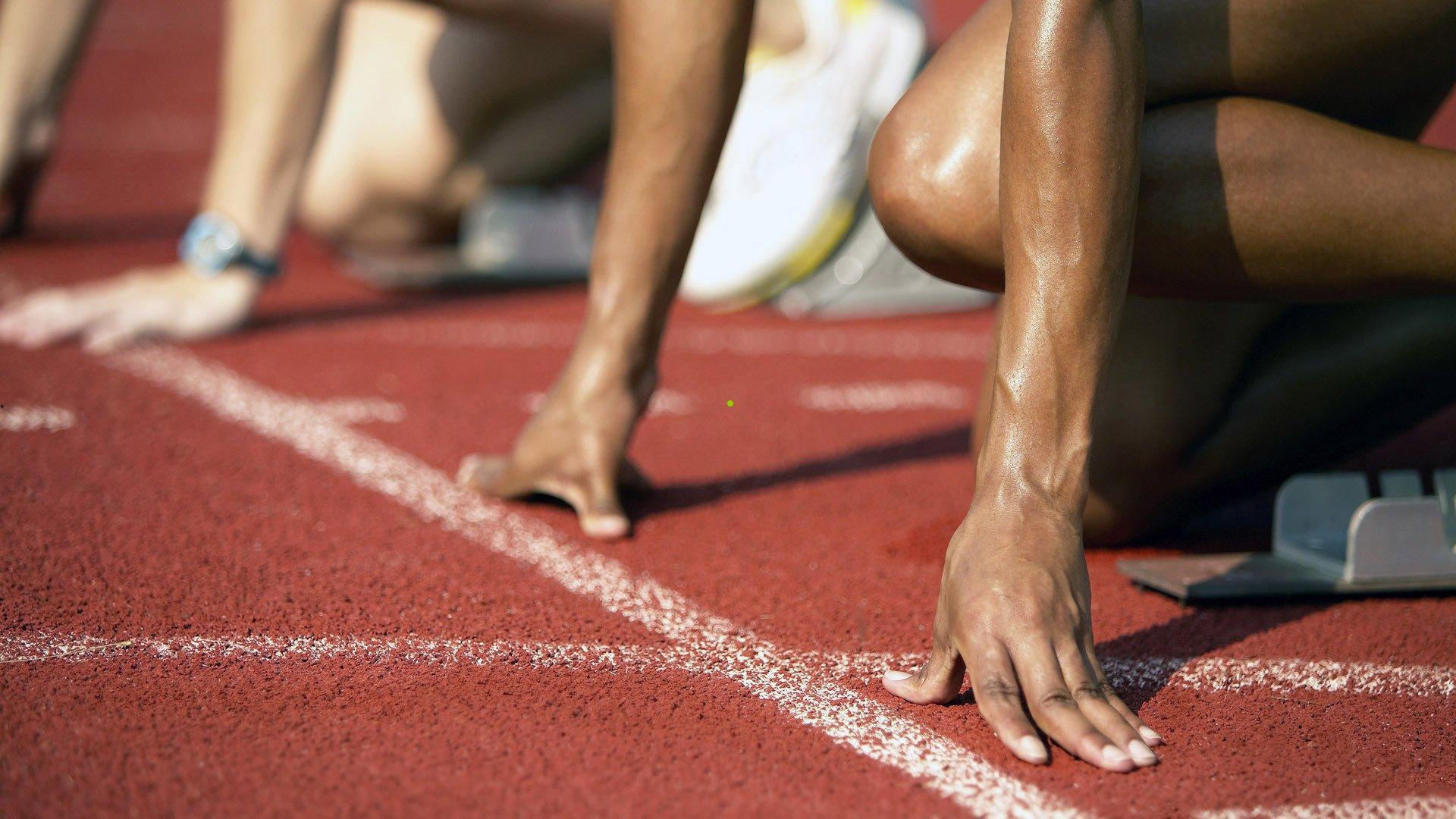 德容里程碑之战追平传奇科曼,跻身巴萨外籍球员出场榜第八位