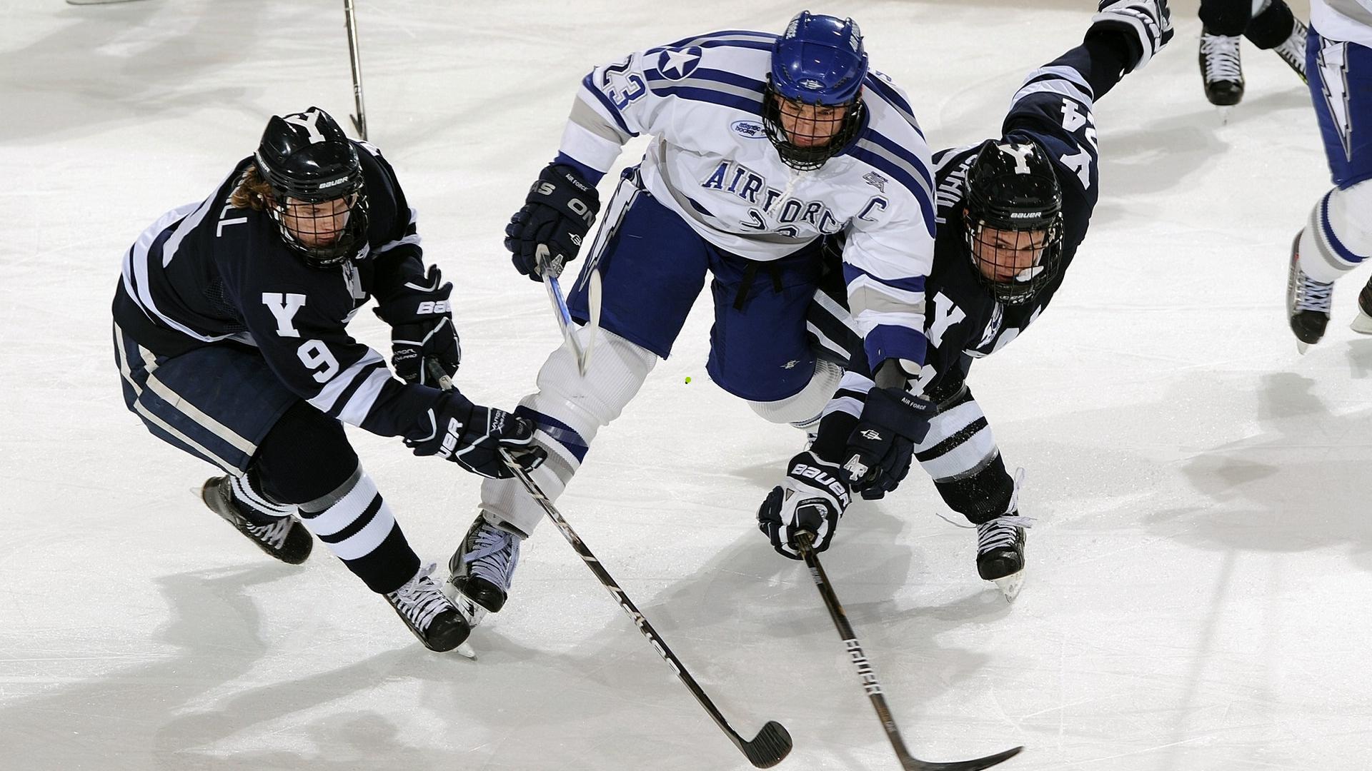 帕夫洛维奇带伤请缨显担当,呼吁理性看待德国队征程
