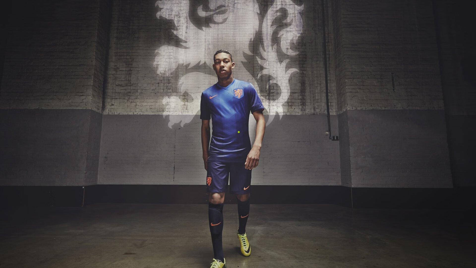 快船队酝酿重磅交易,约翰·科林斯或成季后赛冲刺关键拼图